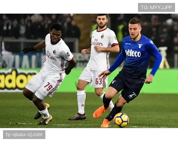 加维如何通过跑动覆盖与直塞球在强强对话中主导中场？