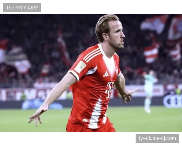 凯恩与莱万：拜仁中锋战术角色演变与终结效率差异分析